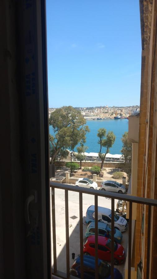Door Nine -Townhouse With Harbour Views Villa Il-Furjana Dış mekan fotoğraf