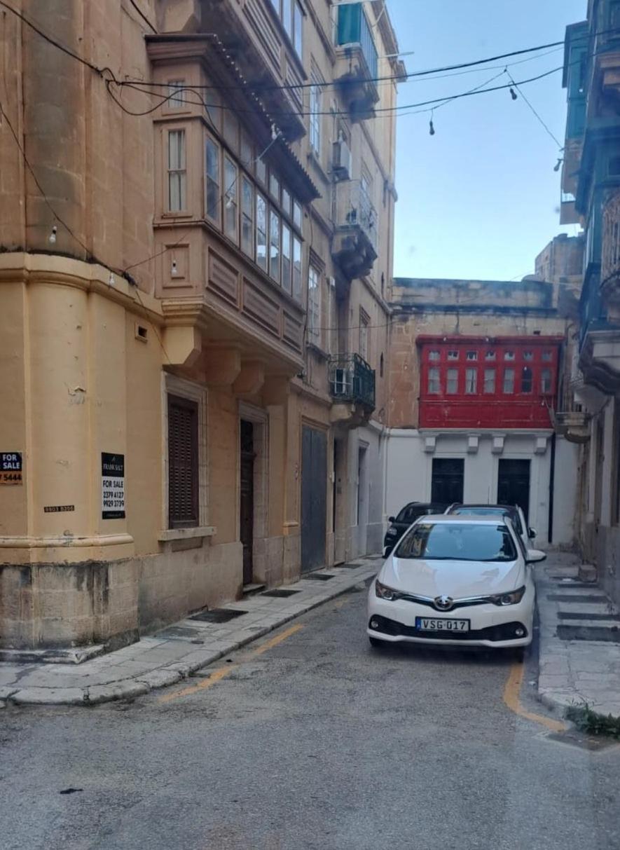 Door Nine -Townhouse With Harbour Views Villa Il-Furjana Dış mekan fotoğraf